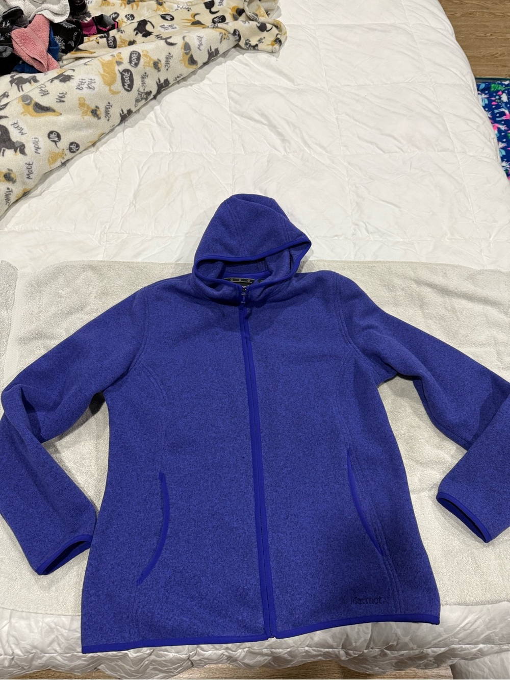 Marmot sweatshirt- womens